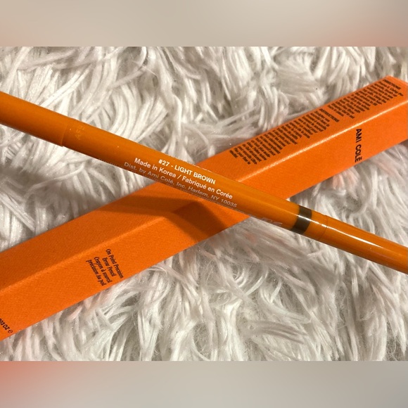 Ami Cole - Eyebrow Pencil - Picture 5 of 11